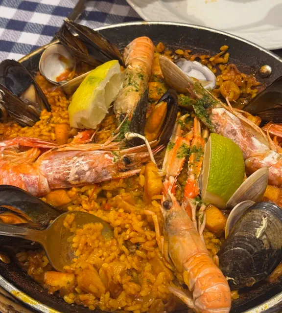 🇪🇸 Barcelona's best seafood rice 🥘