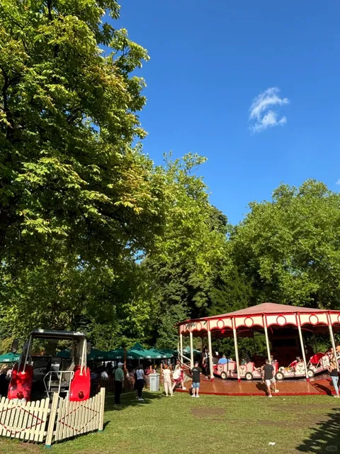 🇩🇪 Schloss Borbeck Festival in Essen 🏰... Seriously...