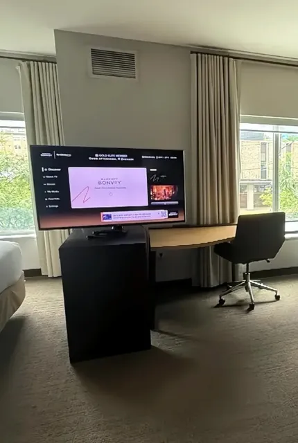 🏨 Residence Inn Cleveland | Your Campus & Med Center Home Base