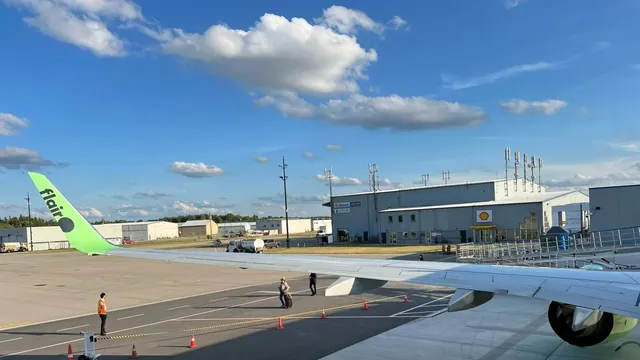 🇨🇦 Flying Out of Waterloo Region Airport (YKF) - A Unique Experience