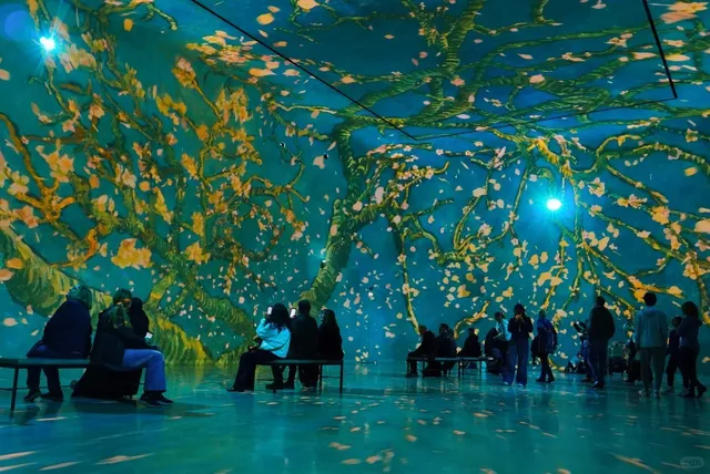 ​​OMG! 🇬🇧 This Exhibition Explains Why It's SO Popular! 🔥​​