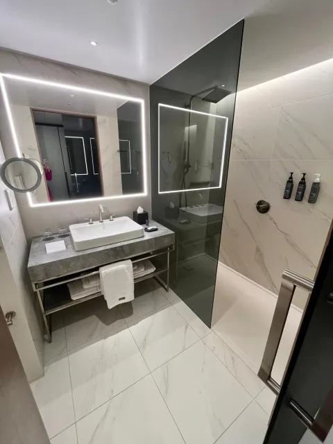 🌟 My Favorite Hotel for Work Stays! 🌟