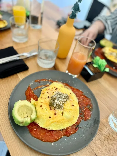 Atlanta Review｜Isla. Co 🌿🌤️