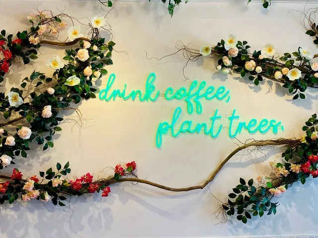 Westside's New Cafe! 🌸｜Coffee and Plant in Studio City