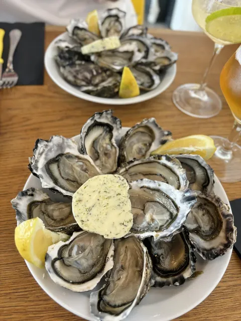 Paris Restaurant Find | Affordable and Delicious Seafood Spot