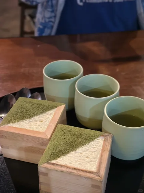 Orlando Made Me Realize Princesses Drink Dew 😇