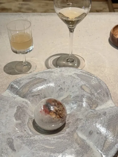 Accents | Discovering Little Pearls 🌸 in Paris