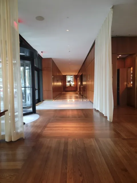 Gorgeous Mid-Century Hotel with an Eye for Detail 🏨✨