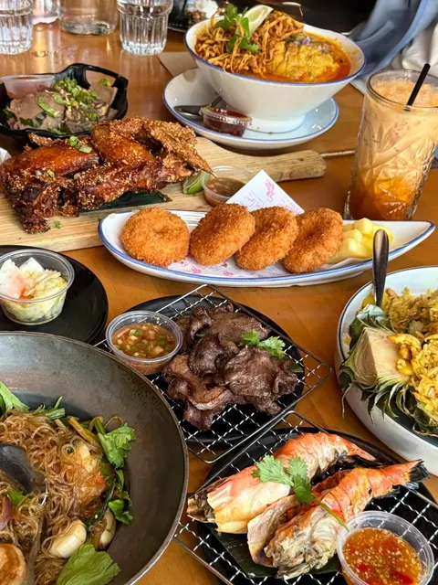 Seattle | Delicious Thai Food at Kin Len Thai 🇹🇭