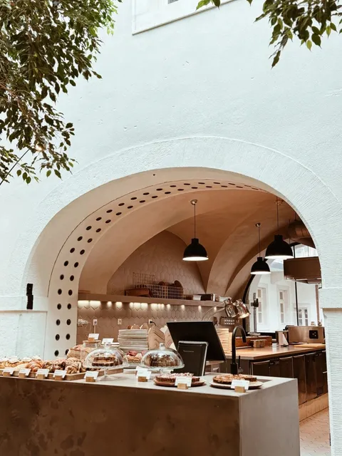 Best Brunch in Europe? It’s in Café Recommendation: FACH ☕️  FACH ! 😳