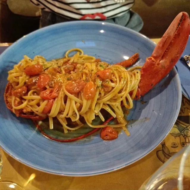 🇮🇹 Where to Eat Pasta in Milan? 🍝 Seafood Pasta is a MUST!