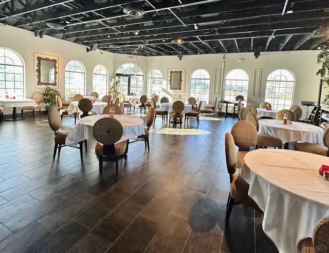 Las Vegas Hidden Gem – The Charming Bulgarian Restaurant BESO 🕯️