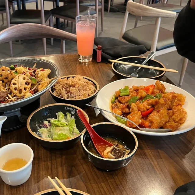 📍 J Pot – Fresno’s Go-To Chinese Spot 🍲🔥