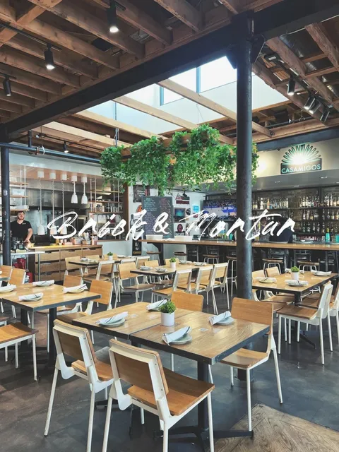 Salt Lake City｜Where to Go for Friday Gatherings? 🍻 Brick & Mortar  