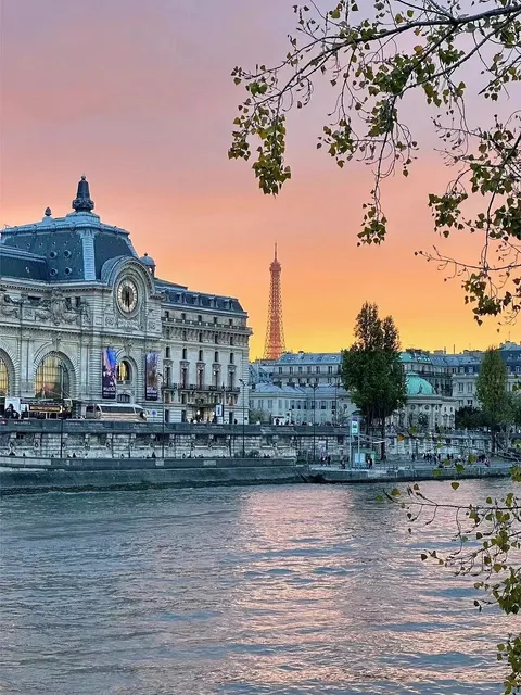 🗼 France · Paris | The French Romance Along the Seine 🌹