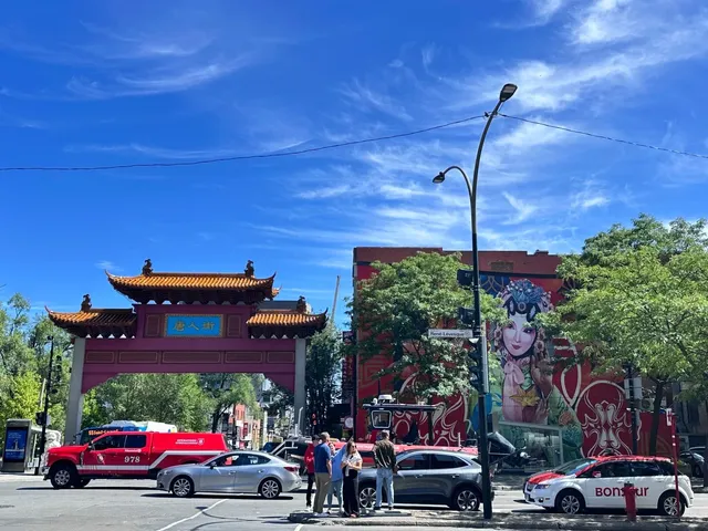 🏮✨ Montreal’s Chinatown: A Taste of Home in Canada 🇨🇦