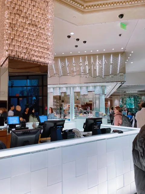 Vegas' 1 Buffet — Bacchanal Buffet at Caesars! 🍽️