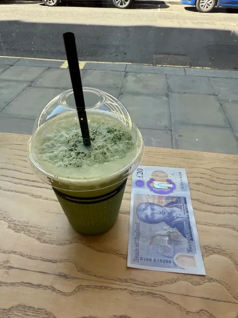 🇬🇧 A Day in London When a Free Cup of Coffee Made Me Cry...😢☕