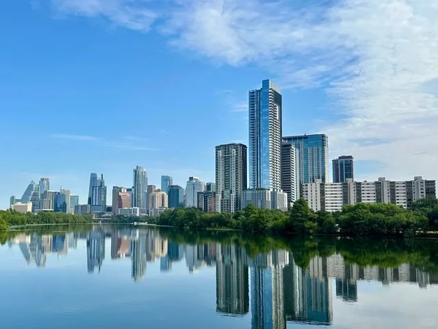 🌄 Austin’s Riverfront Charm: Where Tech Meets Nature 🌴
