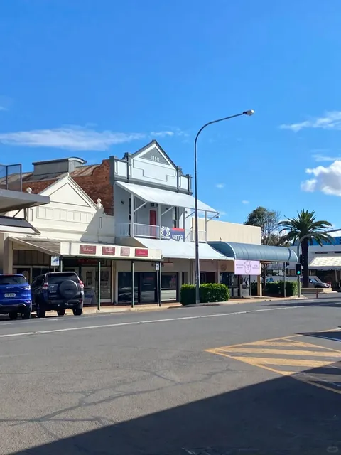 Discovering Dalby: Australia’s Unexpected Vampire Chic Town 🧛‍♂️✨