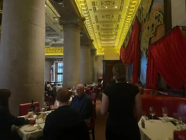 Immersed in the Dual Atmosphere of History and Luxury