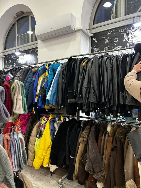 🇭🇺 Budapest Vintage Haul: Full Outfit Under €60!