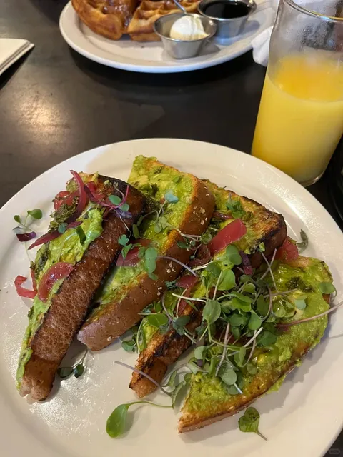  Nashville Brunch Guide | Top Morning Eats 🍳