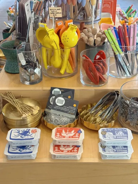 LA｜Please Let This Charming Corner Grocery Stay Forever! 🛒✨