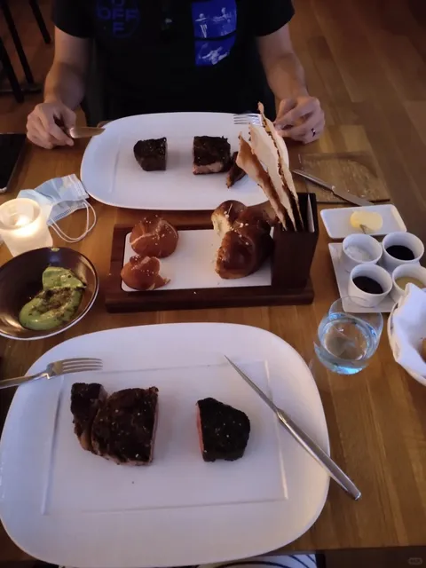 LA / Irvine Deliciousness: Michellin-Star Chef’s Amazing Steakhouse 🥩