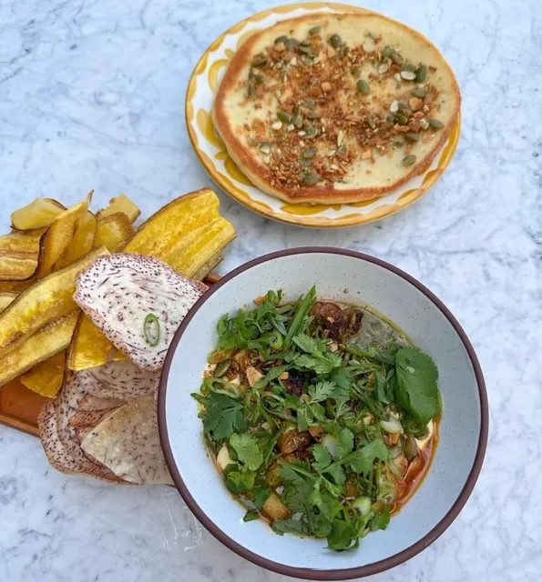 🌇 The Ultimate Rooftop Dining Experience in LA! 