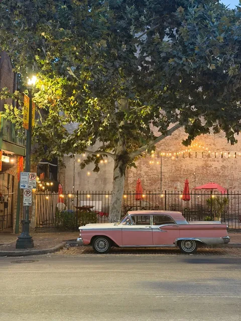 Houston Downtown Weekend Citywalk Chronicles