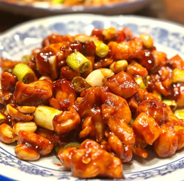 Mississauga Must-Try: Their Kung Pao Chicken is UNFORGETTABLE!