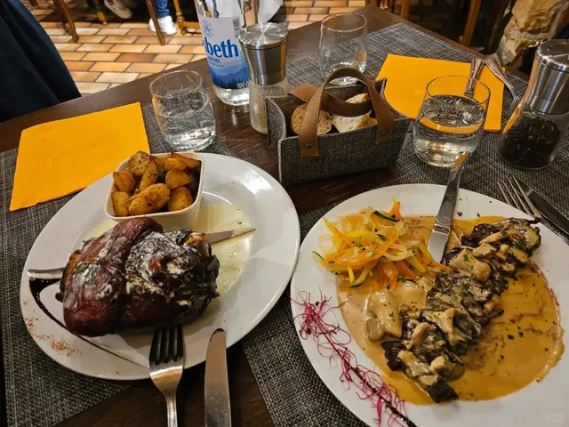 🇫🇷 Caveau Saint-Pierre Dining Experience in Colmar 🏡