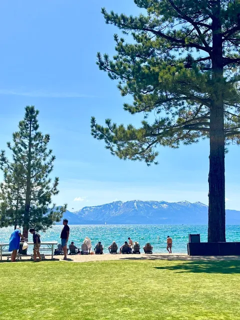 Lake Tahoe 🏝️ Snowy Peaks & Crystal Waters—Love at First Sight! 🍸