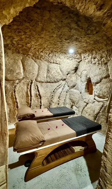 ​​Cave Spa Experience in Komodo, Indonesia 🌿​​