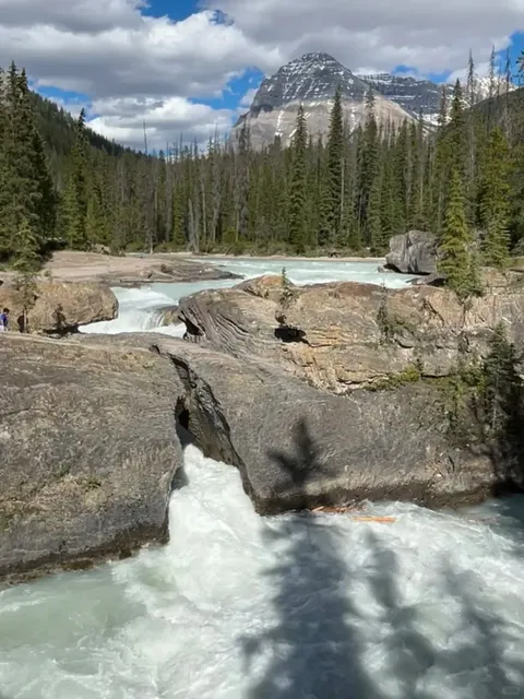 📸 No Filter Needed! Natural Bridge's Raw Beauty Will Blow Your Mind!