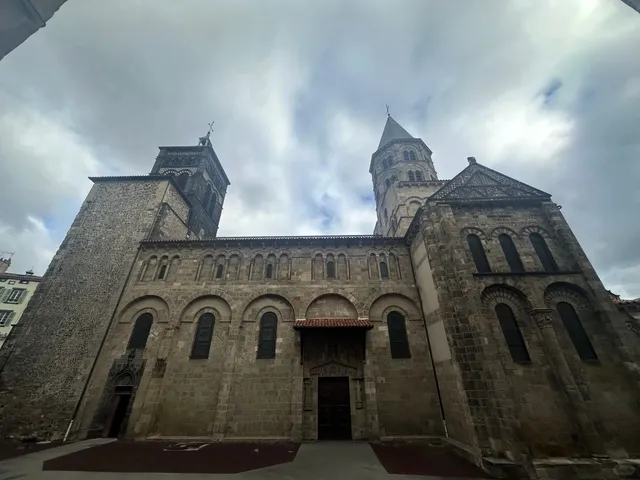 Day 11: Clermont-Ferrand – A Day in the Tire Kingdom 🚗💨