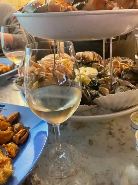 🇳🇱 Seafood Feast in The Hague: How Much Does It Cost?
