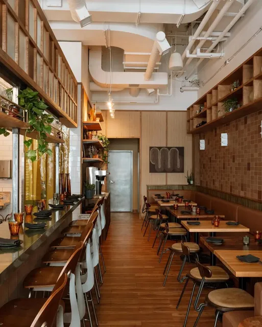 🇺🇸 Designing a Chic Chinese Eatery for American Chinese Communities