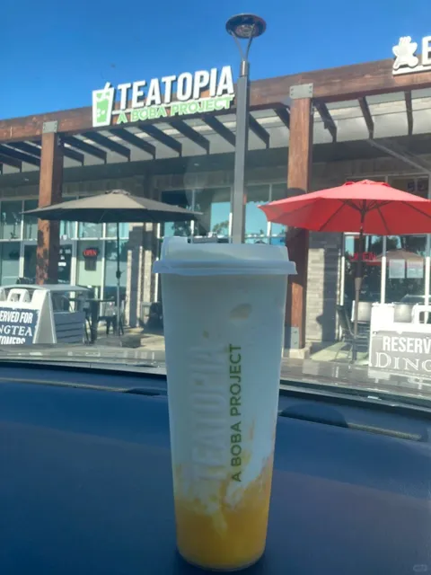 How can you miss the beach when traveling in Los Angeles! 🏖️