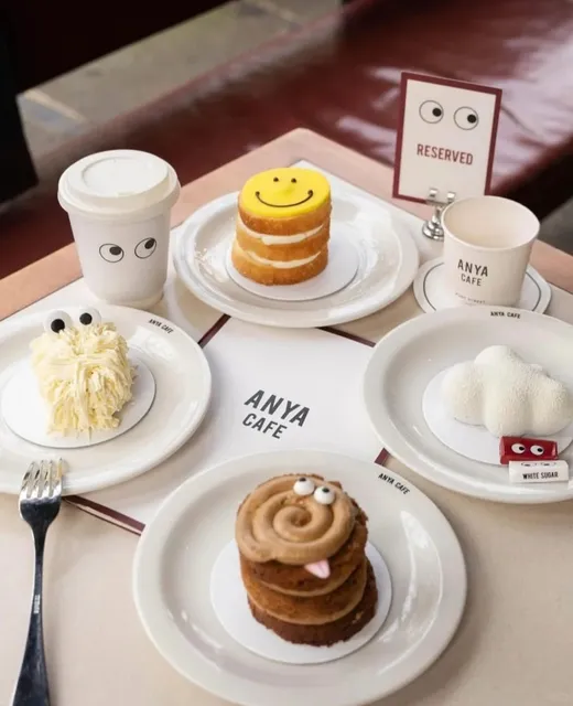 Fashionistas in London, You Can’t Miss This! 🔥