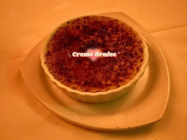 Atmosphere 🍽️ | Cozy French Bistro with Surprising Flavors!