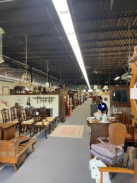 Cincinnati Thrifting | Grand Antique Mall 🏺✨