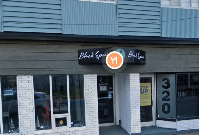 Cape Breton Gem | Black Spoon: A Must-Try for Seafood Lovers! 🍽️