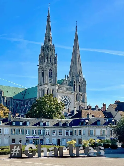 🌟 Chartres, a Gem of a Town Near Paris 🌟