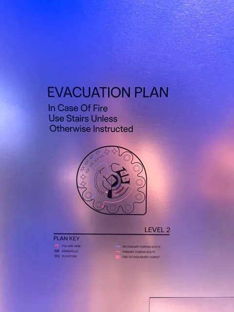 Tesla Diner LA ⚡️ Where Robots "Work" Less Than You Do