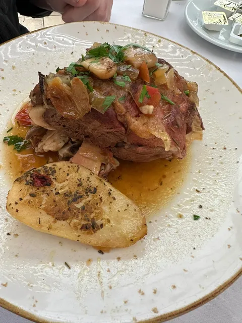 Athena — A Sunlit Greek Lunch in Chicago 🇬🇷☀️