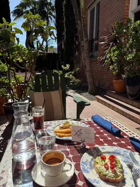 Santa Monica｜Cozy French-Inspired Vintage Estate Hotel 🪴✨