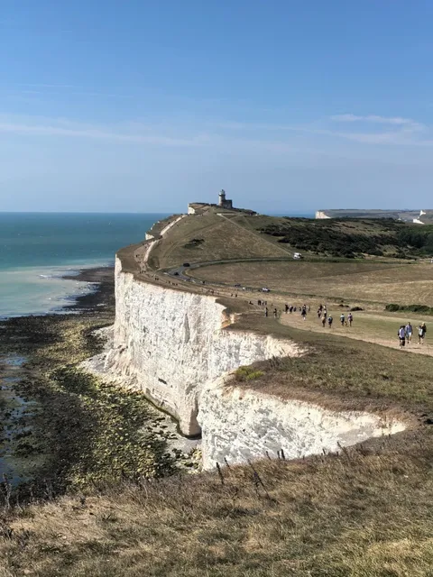 🇬🇧 Weekend Escape to Eastbourne: White Cliffs & Jelly-like Sea! 🌊✨ 