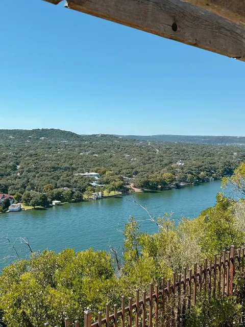Mount Bonnell: Austin’s Breathtaking Colorado River Vista